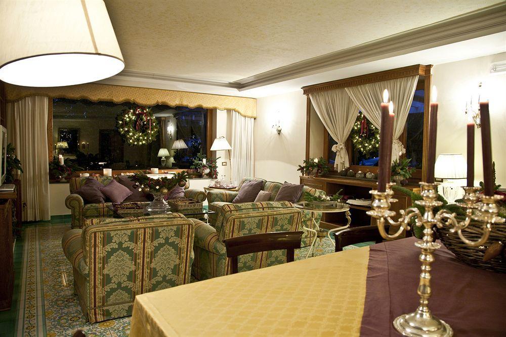Villa La Terrazza Suites Sorrent Exterior foto