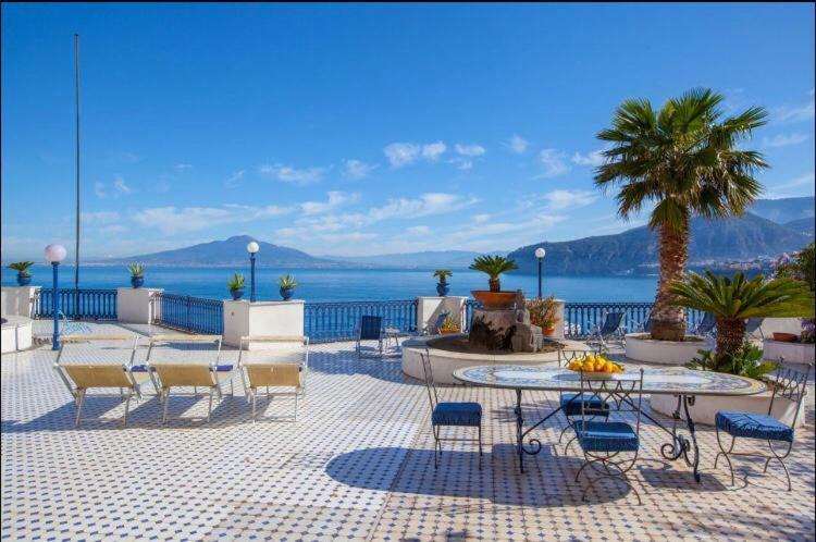Villa La Terrazza Suites Sorrent Exterior foto